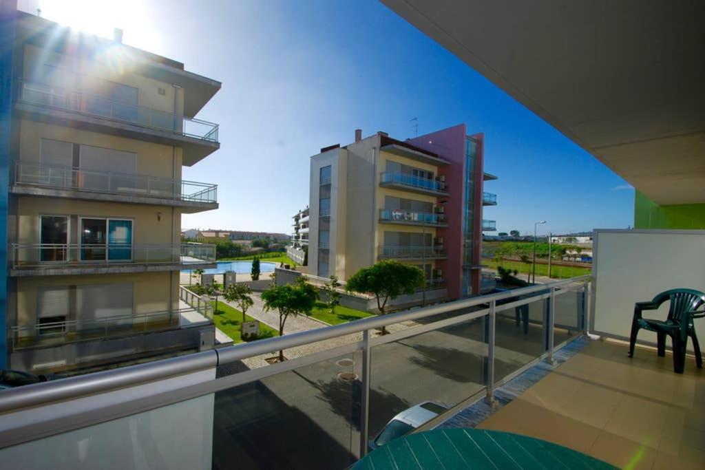 Parasol Appartment Sao Martinho do Porto Exterior photo